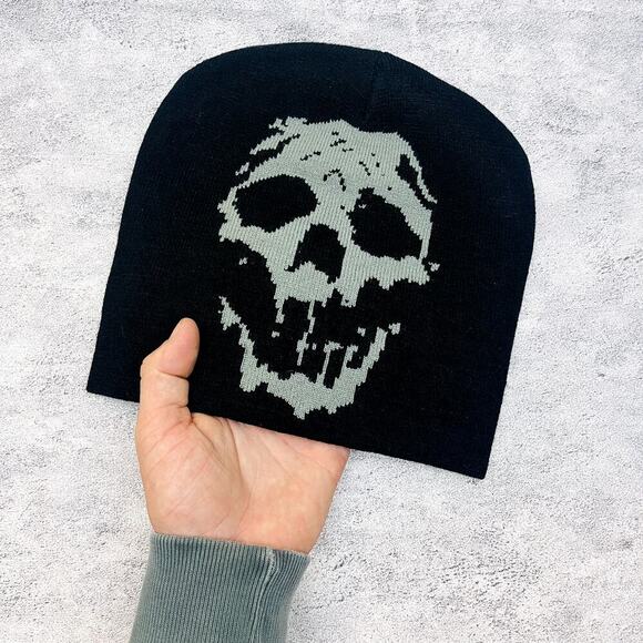y2k grunge gothic punk black and gray skull beanie - Picture 2 of 6